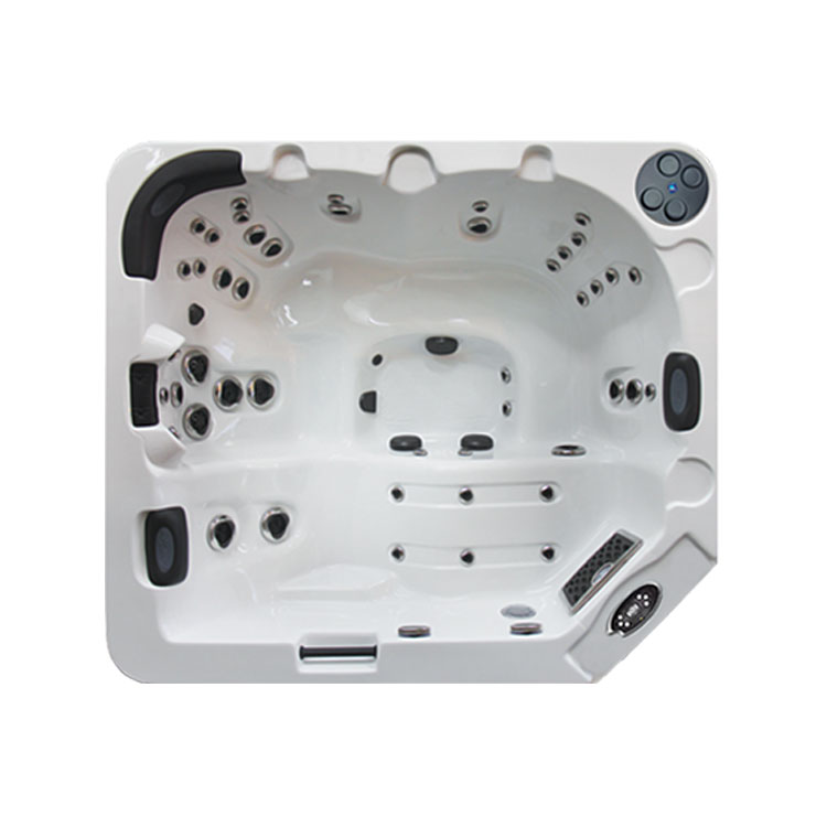 THE GRAND DUCHESS II Regency Collection Hot Tub